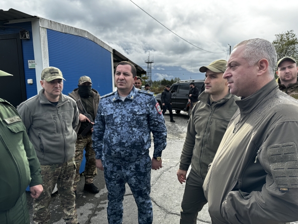 СОГЛАСНО ПРИКАЗУ ГЛАВНОКОМАНДУЮЩЕГО : МЕРЫ БЕЗОПАСНОСТИ НА ГРАНИЦЕ С ГРУЗИЕЙ УСИЛЕНЫ НА ВРЕМЯ ПРОВЕДЕНИЯ ВЫБОРОВ